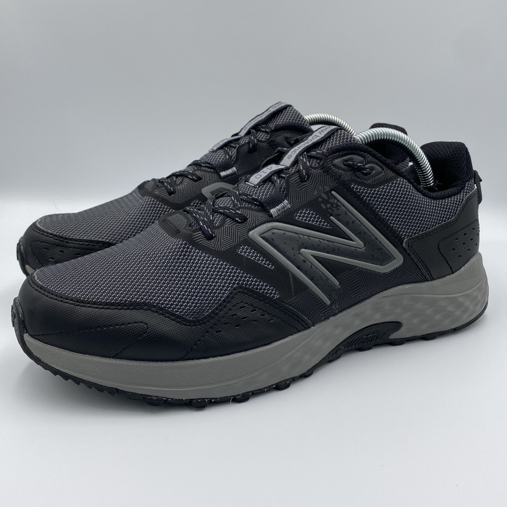 New Balance 410v8 Men's 10.5 4E Phantom Black Gray Trail Running Shoes MT410LB8